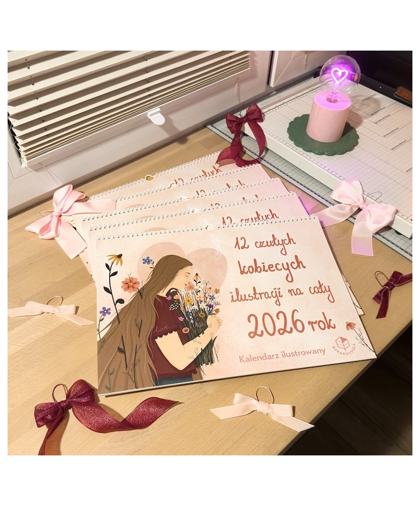 Wyprzedażowy Czuły kalendarz na 2026 rok (wada okładki) | BURAKOVVSKA